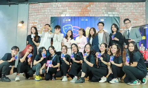 Gánh cười - hành trình nhìn nhận và tiếp nối hài kịch Việt