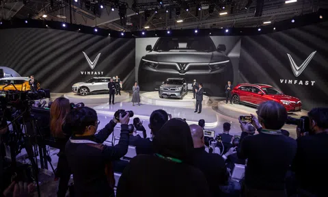VinFast công bố dừng sản xuất xe xăng, chuyển hẳn sang sản xuất xe thuần điện từ cuối năm 2022