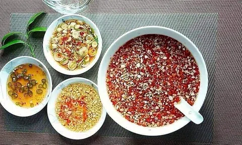 Chén Nước Mắm