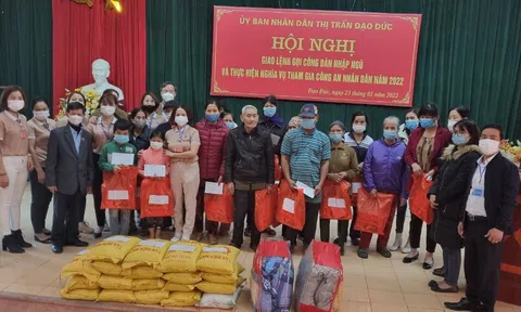 Vĩnh Phúc: Tặng quà Tết những hoàn cảnh khó khăn tại huyện Bình Xuyên và TP. Phúc Yên