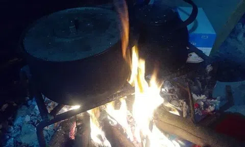 Nhớ thời xin lửa nấu cơm (Tản văn)