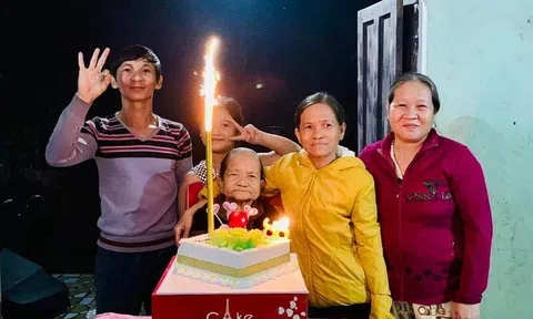 Con tàu - sân ga - đời người