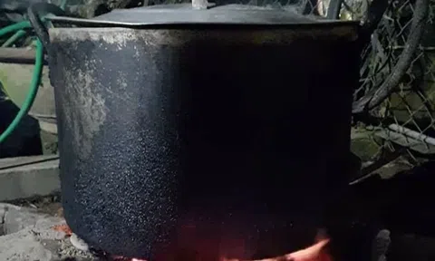 Chuyện vui ngày tết: Vợ chồng mình làm cái