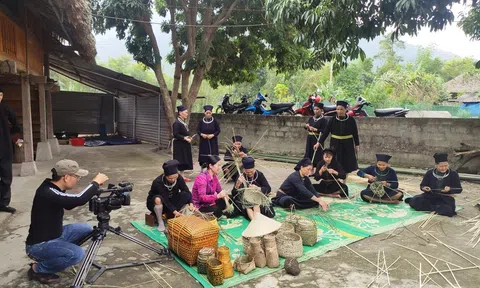 Hà Giang: Người Tày gìn giữ nghề đan lát truyền thống