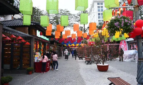 Hết Tết nói chuyện Tết