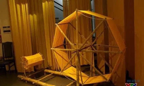 Đường trần mới đến nửa chừng mà guồng tơ cũ đã ngừng bánh xưa