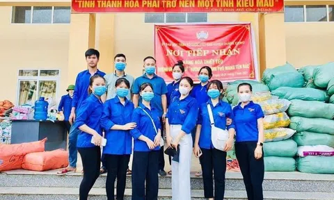 Quảng Long mùa hoa tháng ba