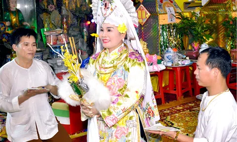 Đồng thầy, Thủ nhang Vũ Thị Bắc – Một đời quyết tâm gìn giữ di sản văn hóa quê hương Sơn Tây