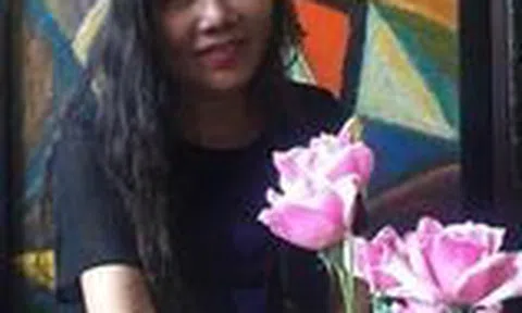 Hoa hồng và đàn bà