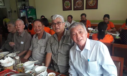 ÔNG TRẦN ĐÌNH ĐỨC - ĐỨC “KHỰA”