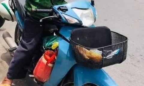 Cuốc xe ôm và ổ bánh mì