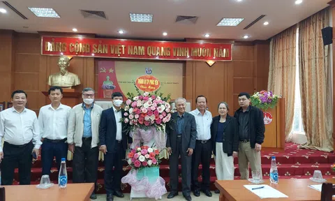 Tạp chí Điện tử Văn hóa và Phát triển luôn gắn liền với Hội Nhà  báo Việt Nam