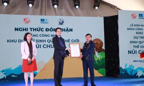 Nutifood ký kết hợp tác với Vườn quốc gia Núi Chúa