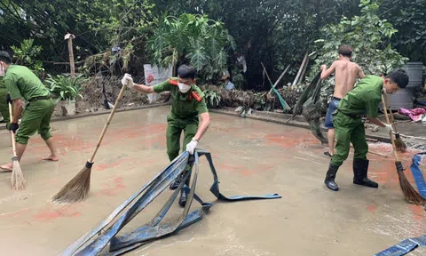 Vĩnh Phúc: Công an huyện Tam Đảo tiếp tục giúp nhân dân khắc phục mưa lũ, ổn định cuộc sống