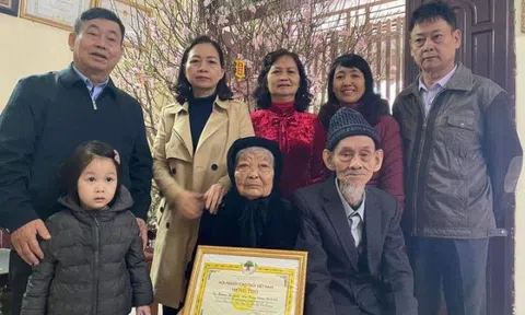 Tình chồng nghĩa vợ