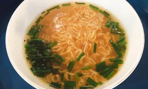 Ăn nhạt