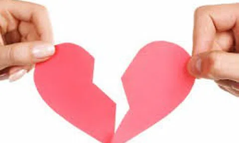 Li hôn trong yêu thương!