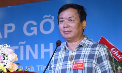 Thi pháp và nhân vật, một thành công lớn về Lốc xoáy của nhà văn Võ Minh