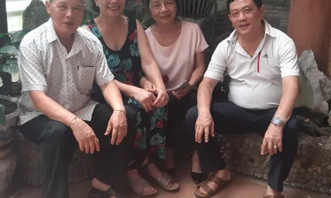 Cuộc gặp gỡ  xúc động