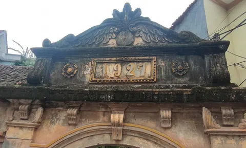 Hoài niệm về chiếc cổng nhà