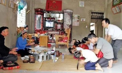 Lan man tháng Bảy