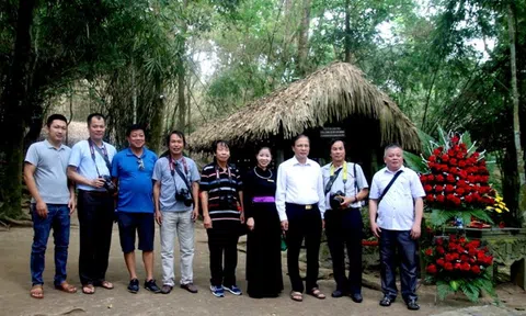 Tháng 8 trở lại Tân Trào