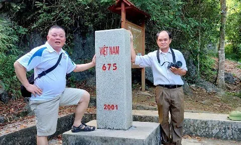 Hành trình theo dấu chân Bác