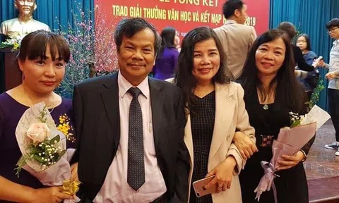 Người như cây thông vươn thẳng!