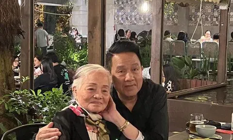 Mẹ không thích dựa