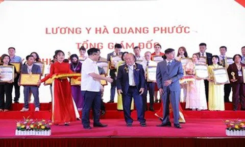 Lương y Hà Quang Phước - Cống hiến hết mình vì sức khỏe cộng đồng