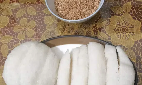 Cơm nắm - Muối vừng