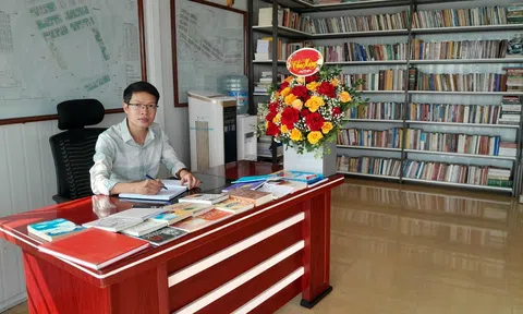 Mênh mang bản sắc cõi thơ Khúc Hồng Thiện