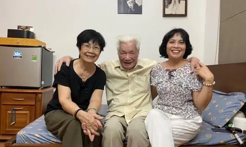 Nhân 20/11 sắp đến, thăm thầy giáo cũ sớm một chút