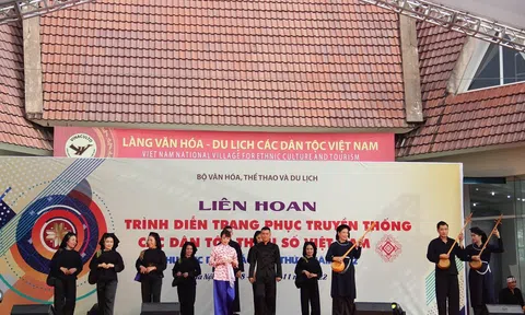 Muôn màu trang phục truyền thống các dân tộc thiểu số Việt Nam