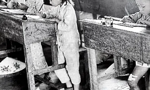  Nhớ dòng đời bút mực