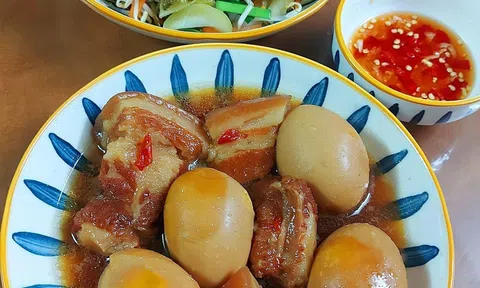 Thịt kho hột vịt