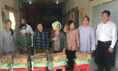 Kiên Giang: Hội chữ thập đỏ xã Mỹ Thuận phát huy tinh thần nhân đạo vì người nghèo