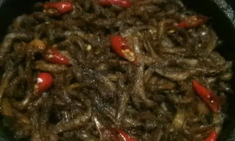 Cá bống dậm kho tiêu