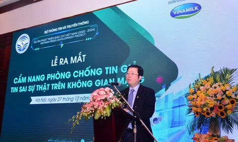 Ra mắt cẩm nang phòng chống tin giả, tin sai sự thật trên không gian mạng