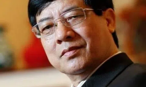 Thi sĩ Nguyễn Nguyên Bảy đã phiêu du về miền mây trắng     