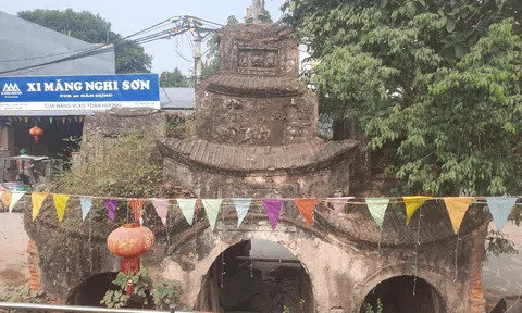 Cổng làng