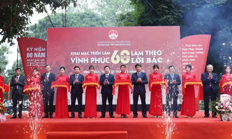 Triển lãm “Vĩnh Phúc - 60 năm làm theo lời Bác”