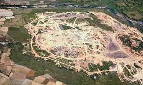 Những bình thường lấp lánh