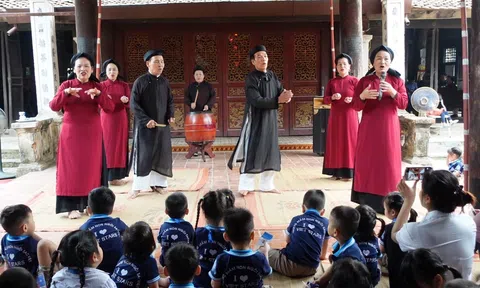 Cải biên hát xoan - Những thách thức của thời đại