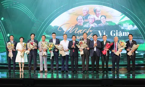 Người con xứ Nghệ luôn hướng về quê hương