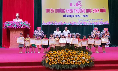 Vĩnh Phúc: Vĩnh Tường tuyên dương,  khen thưởng học sinh giỏi năm học 2022 -2023