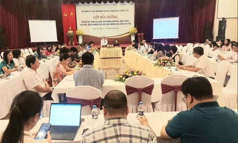 Cần thấy hết, thấy đúng nguyên nhân để định hướng, định vị cho sân khấu trong tương lai