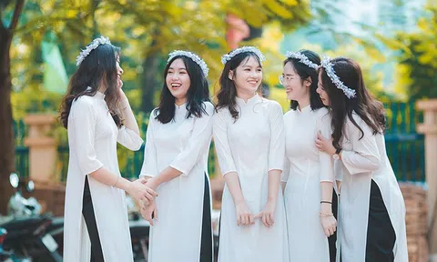 Trở về tuổi học trò