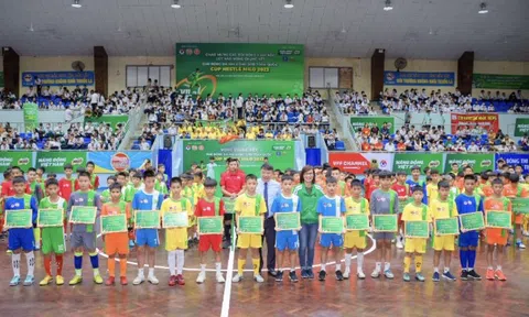 Nestlé MILO trao tặng 16 suất học bổng “Có chí thì nên” tại Giải bóng đá Nhi đồng (U11) toàn quốc - Cúp Nestlé MILO 2023