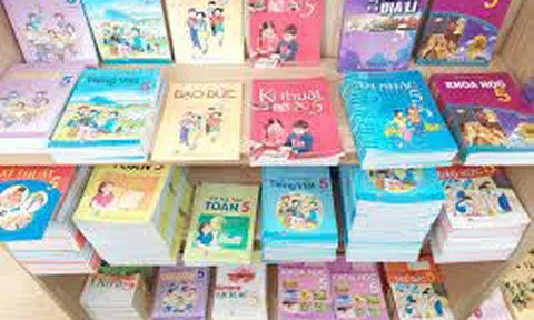 Tình hình sách giáo khoa theo chương trình mới: Đánh giá và kiến nghị